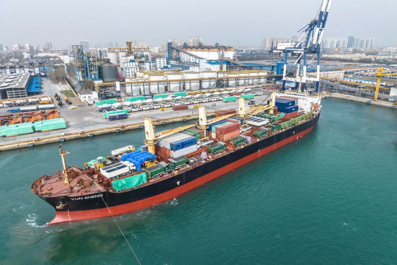 煙臺海關(guān)查獲“三無”減肥產(chǎn)品2.58萬粒（圖）