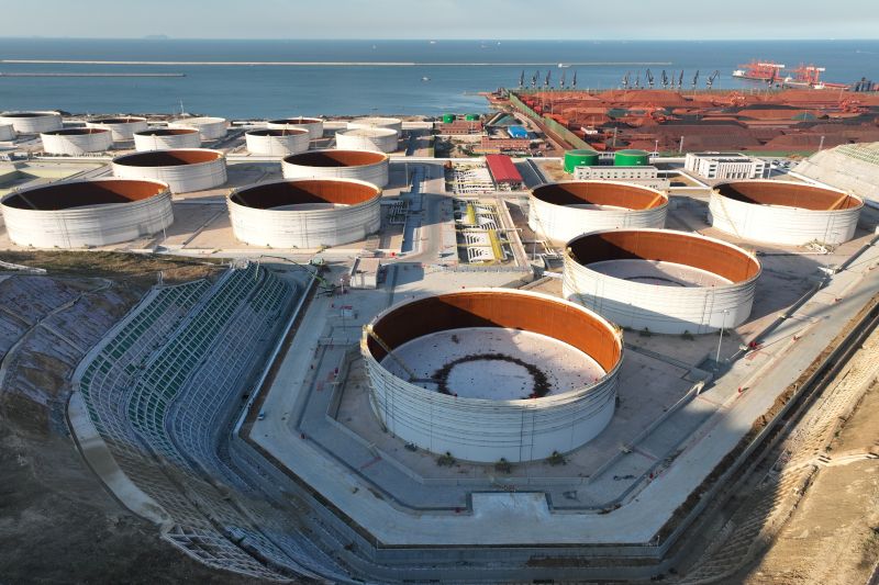 煙臺海關(guān)查獲洋垃圾再生橡膠20噸（圖）